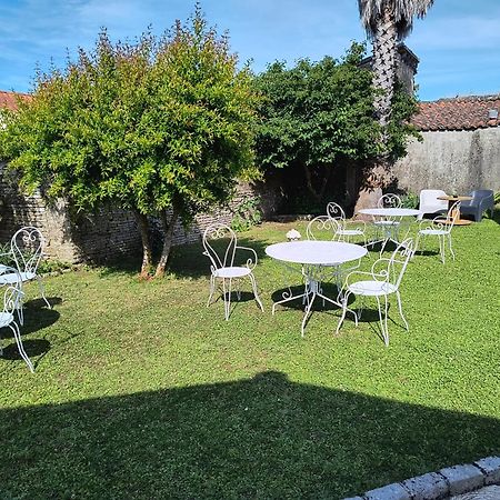 La Marie Galante Appart'Hotel Saint-Georges-d'Oleron Exterior photo